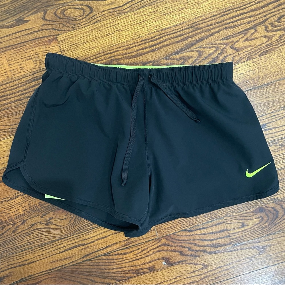 Nike Women Phantom Dual Running Shorts Black/Volt